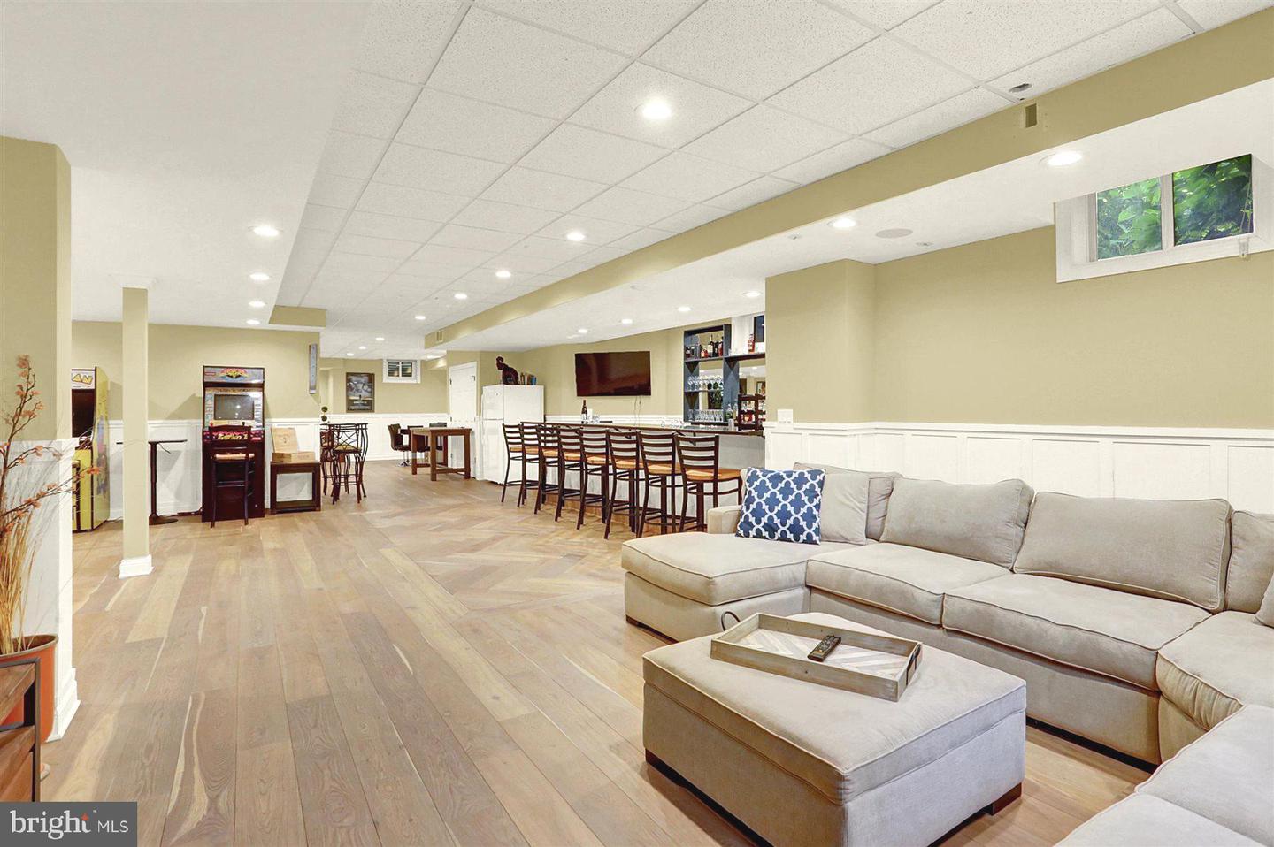 Mechanicsburg, Pennsylvania, 17050, United States, 4 Bedrooms Bedrooms, ,6 BathroomsBathrooms,Residential,Active,1941336