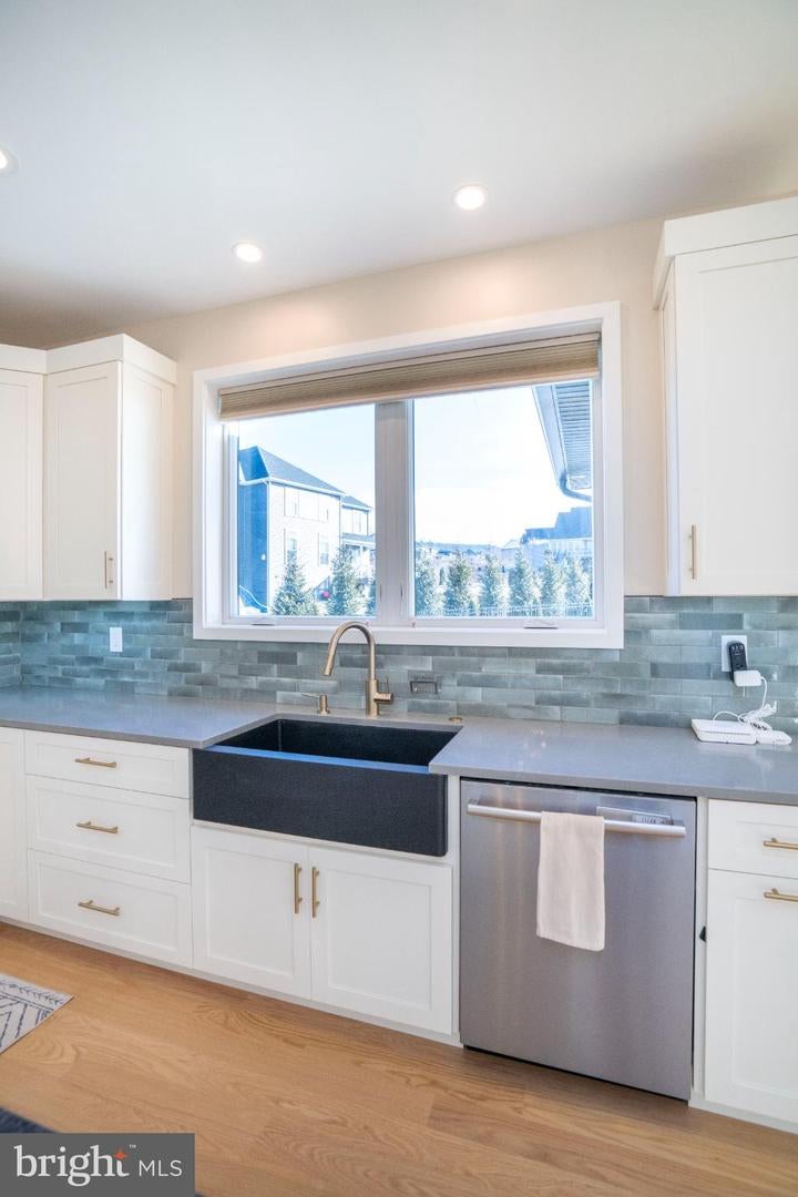 State College, Pennsylvania, 16801, United States, 4 Bedrooms Bedrooms, ,4 BathroomsBathrooms,Residential,Active,2012913