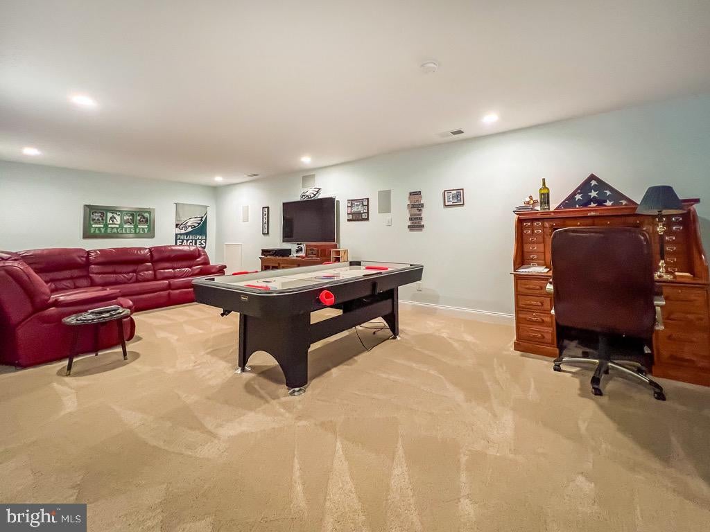 Newtown, Pennsylvania, 18940, United States, 3 Bedrooms Bedrooms, ,3 BathroomsBathrooms,Residential,Active,1936619