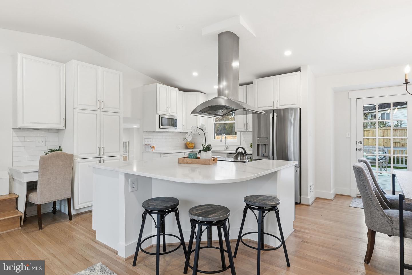 Bethesda, Maryland, 20817, United States, 4 Bedrooms Bedrooms, ,3 BathroomsBathrooms,Residential,Active,1990583