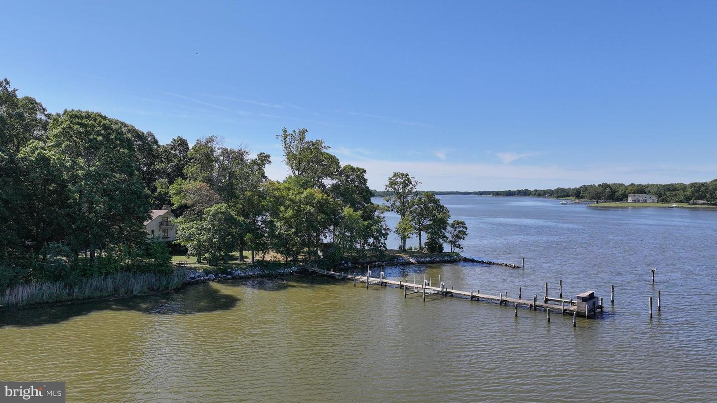 Queenstown, Maryland, 21658, United States, 4 Bedrooms Bedrooms, ,3 BathroomsBathrooms,Residential,Active,1998763