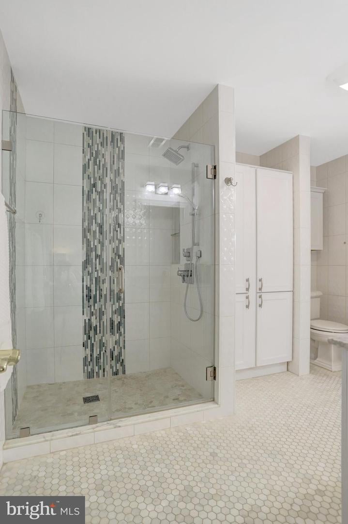 Springfield, Virginia, 22152, United States, 4 Bedrooms Bedrooms, ,4 BathroomsBathrooms,Residential,Active,1893217