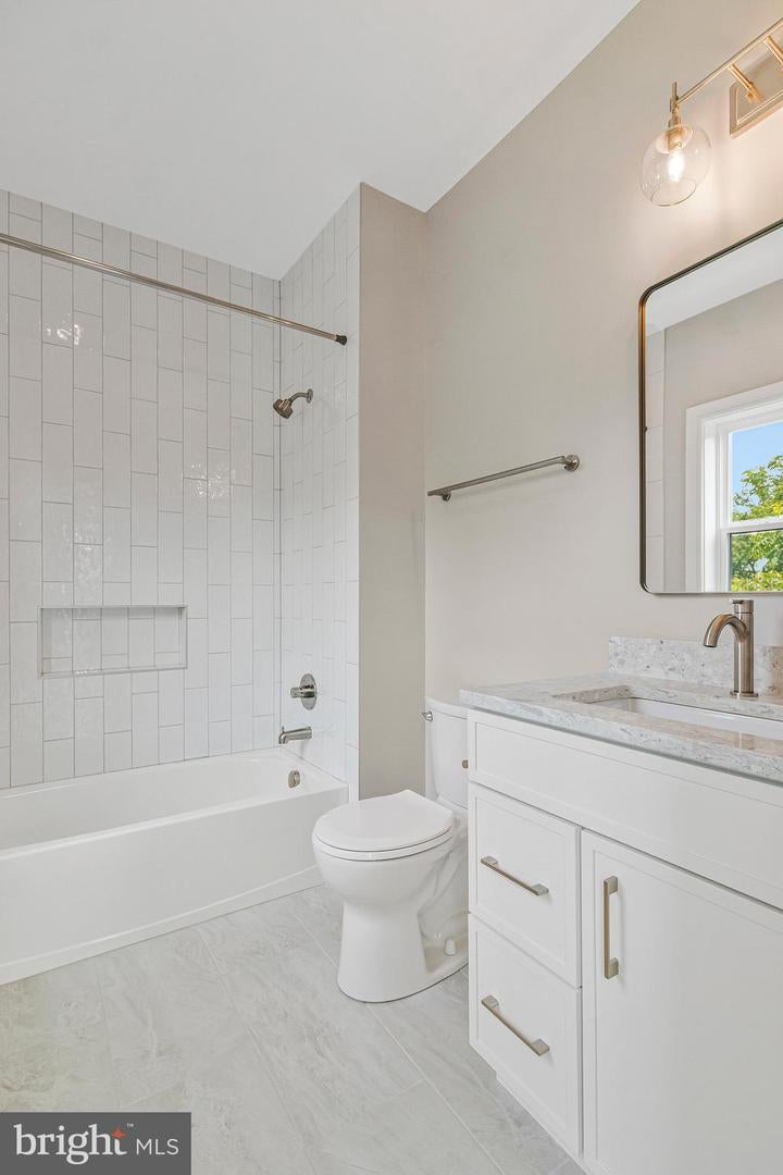 Falls Church, Virginia, 22046, United States, 7 Bedrooms Bedrooms, ,7 BathroomsBathrooms,Residential,Active,2006868