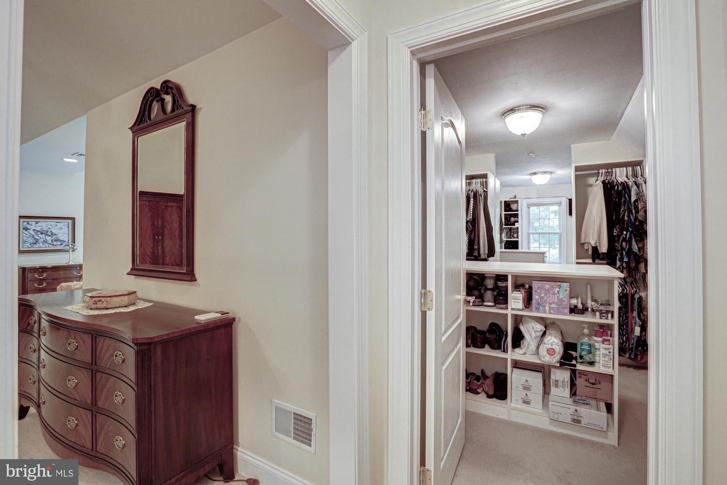 Kennett Square, Pennsylvania, 19348, United States, 5 Bedrooms Bedrooms, ,5 BathroomsBathrooms,Residential,Active,1806597