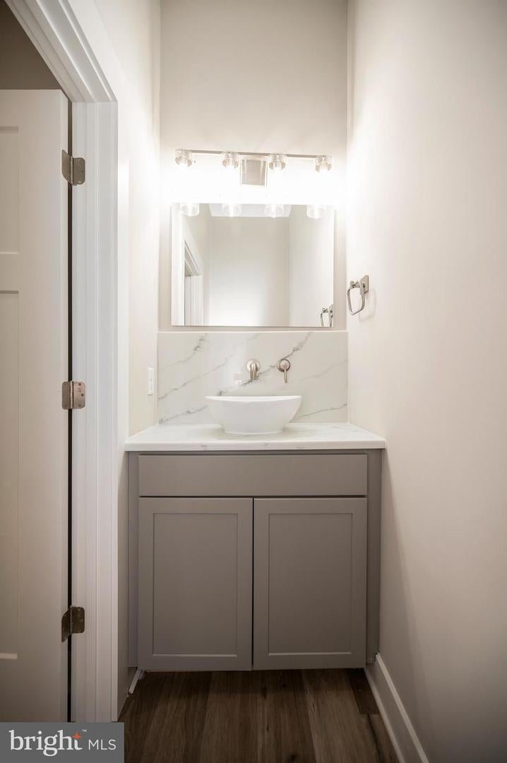 Bumpass, Virginia, 23024, United States, 5 Bedrooms Bedrooms, ,5 BathroomsBathrooms,Residential,Active,1877800