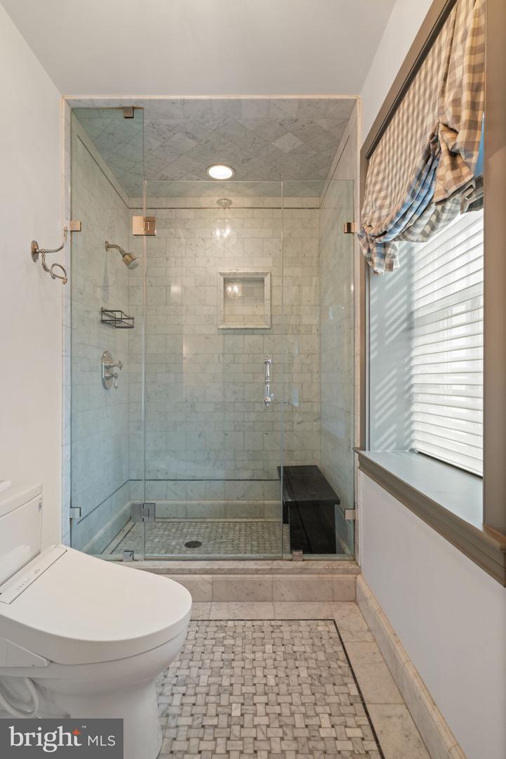 Leesburg, Virginia, 20175, United States, 4 Bedrooms Bedrooms, ,5 BathroomsBathrooms,Residential,Active,2011862