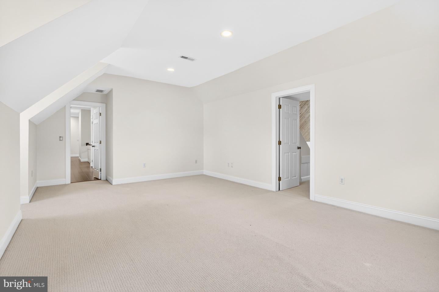 Rehoboth Beach, Delaware, 19971, United States, 4 Bedrooms Bedrooms, ,4 BathroomsBathrooms,Residential,Active,2035684