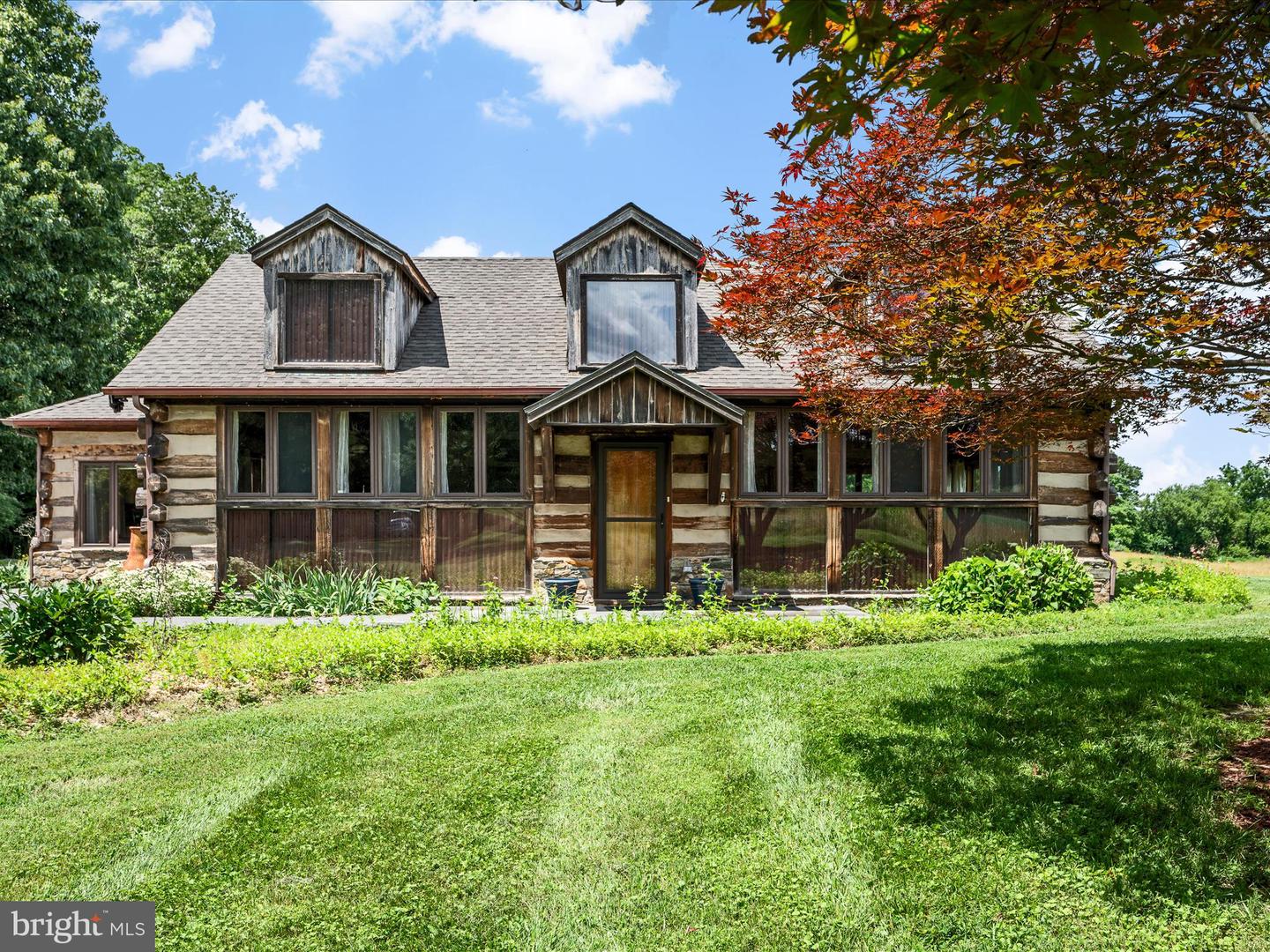 Berryville, Virginia, 22611, United States, 4 Bedrooms Bedrooms, ,3 BathroomsBathrooms,Residential,Active,1884871