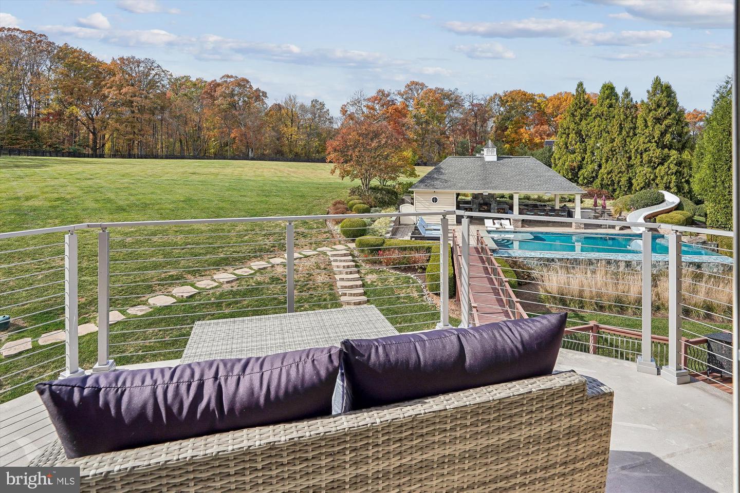 Leesburg, Virginia, 20175, United States, 5 Bedrooms Bedrooms, ,6 BathroomsBathrooms,Residential,Active,1987213