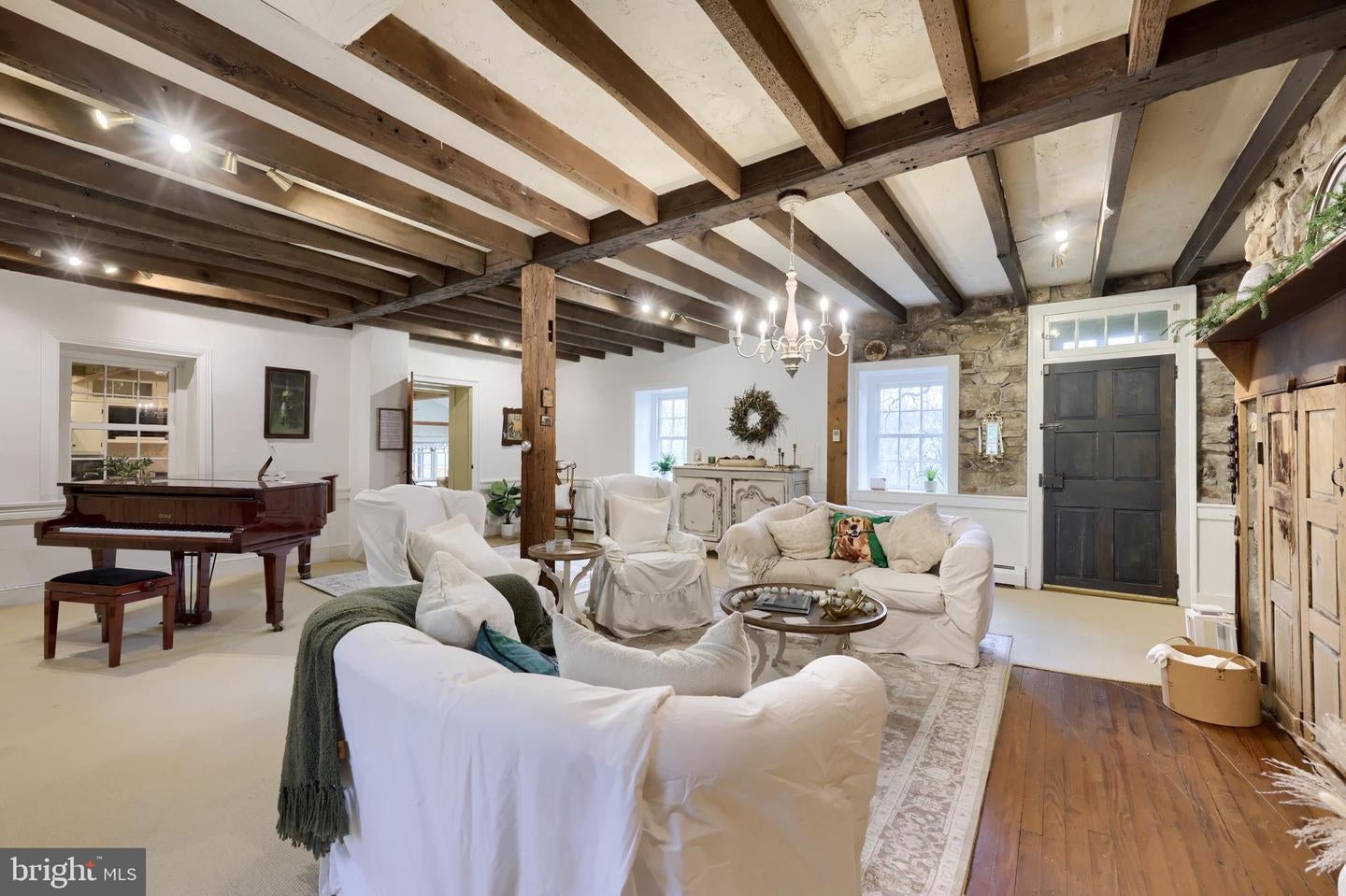 Reading, Pennsylvania, 19606, United States, 5 Bedrooms Bedrooms, ,4 BathroomsBathrooms,Residential,Active,2045028