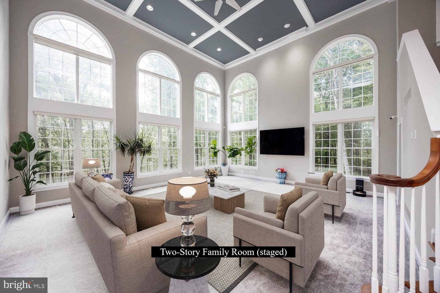 Landenberg, Pennsylvania, 19350, United States, 5 Bedrooms Bedrooms, ,6 BathroomsBathrooms,Residential,Active,1965819