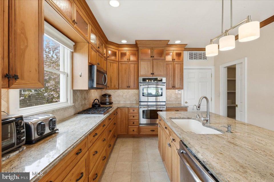 Point Pleasant Beach, New Jersey, 08742, United States, 5 Bedrooms Bedrooms, ,4 BathroomsBathrooms,Residential,Active,2043129