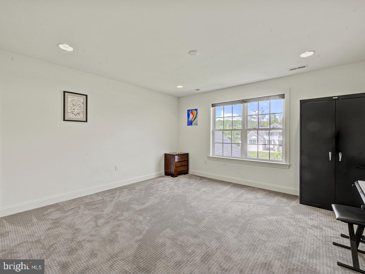 Monmouth Junction, New Jersey, 08852, United States, 5 Bedrooms Bedrooms, ,6 BathroomsBathrooms,Residential,Active,1820314