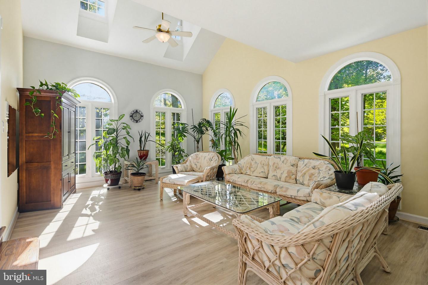 Laurel, Maryland, 20723, United States, 4 Bedrooms Bedrooms, ,5 BathroomsBathrooms,Residential,Active,2041355