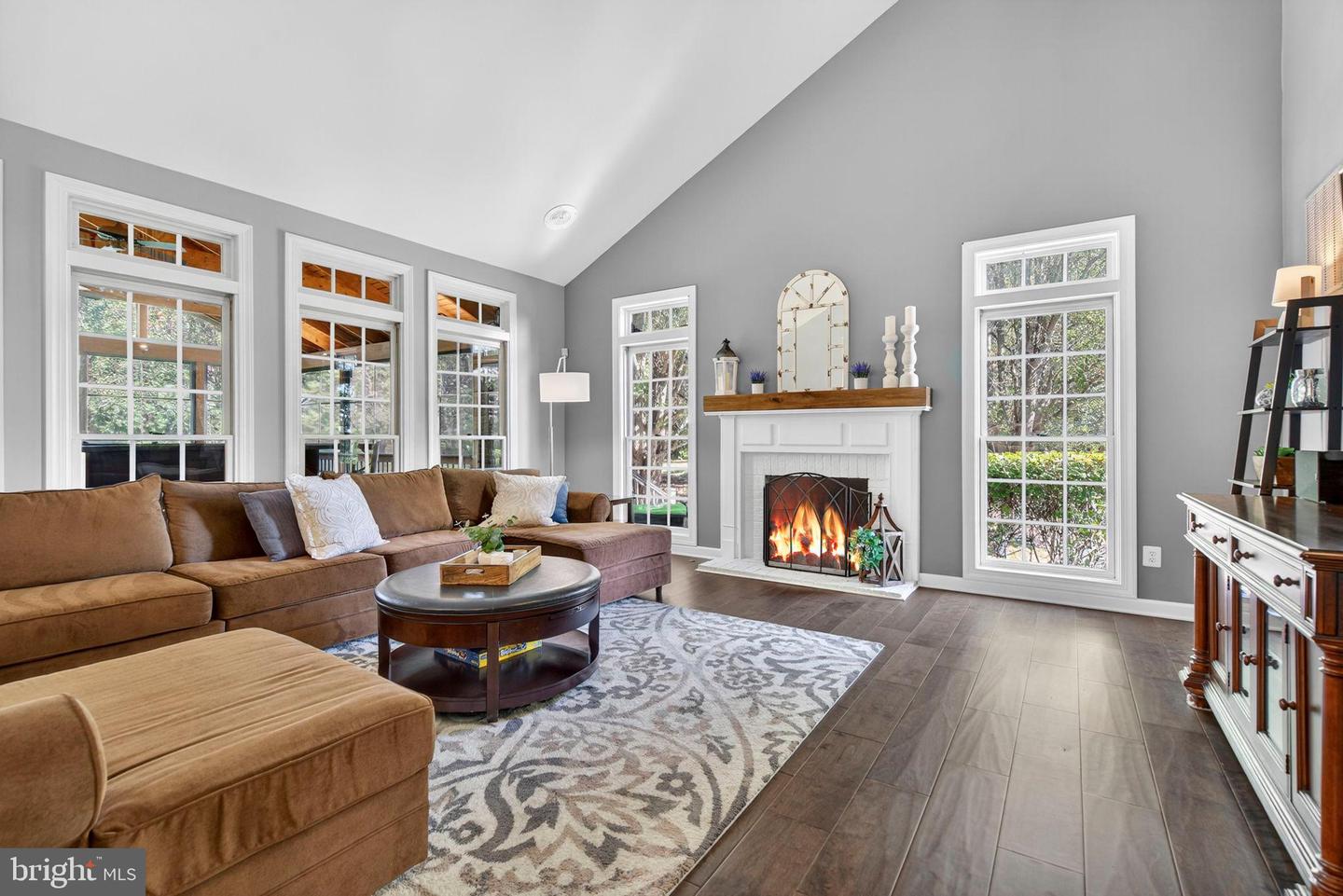 Aldie, Virginia, 20105, United States, 5 Bedrooms Bedrooms, ,5 BathroomsBathrooms,Residential,Active,2010541