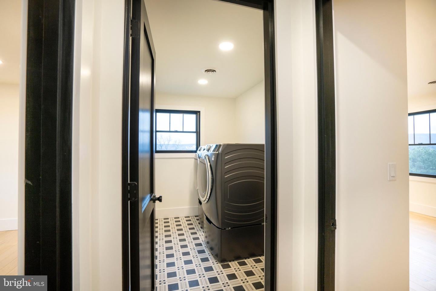 State College, Pennsylvania, 16801, United States, 5 Bedrooms Bedrooms, ,5 BathroomsBathrooms,Residential,Active,2010175