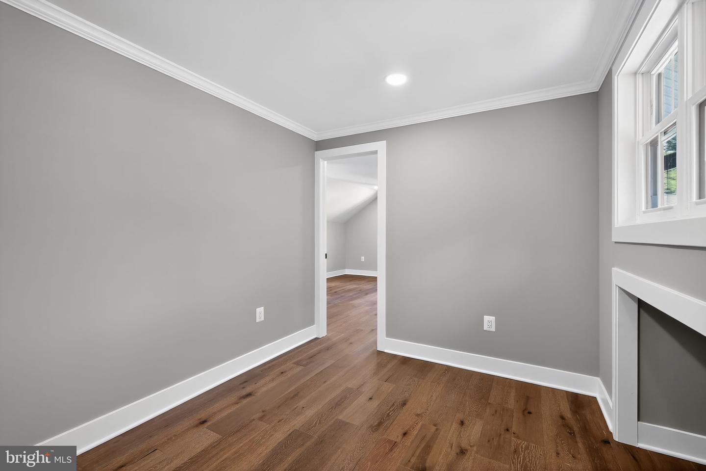 Annapolis, Maryland, 21401, United States, 3 Bedrooms Bedrooms, ,3 BathroomsBathrooms,Residential,Active,1934817