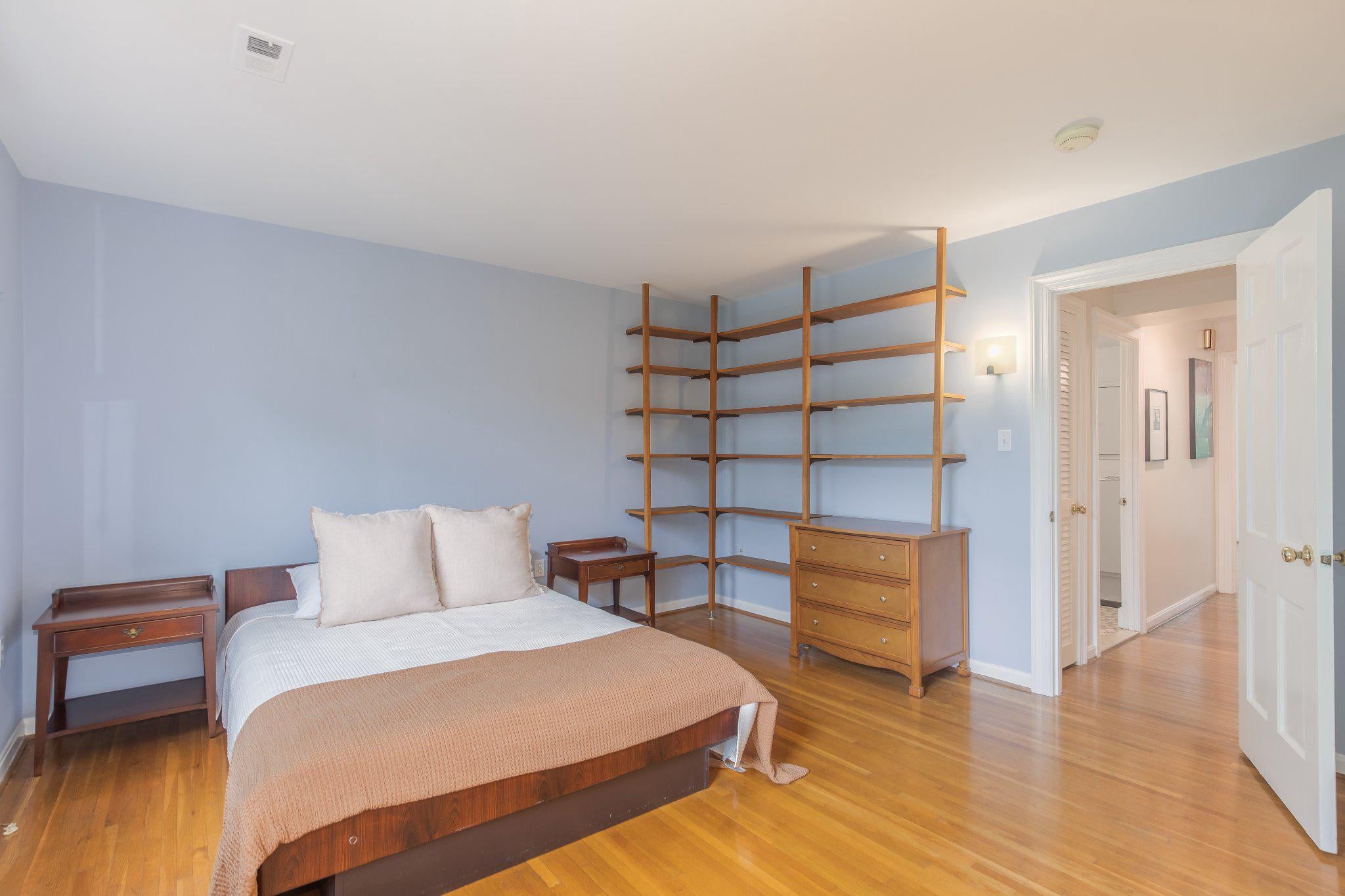 Washington, District Of Columbia, 20024, United States, 5 Bedrooms Bedrooms, ,3 BathroomsBathrooms,Residential,Active,2010218