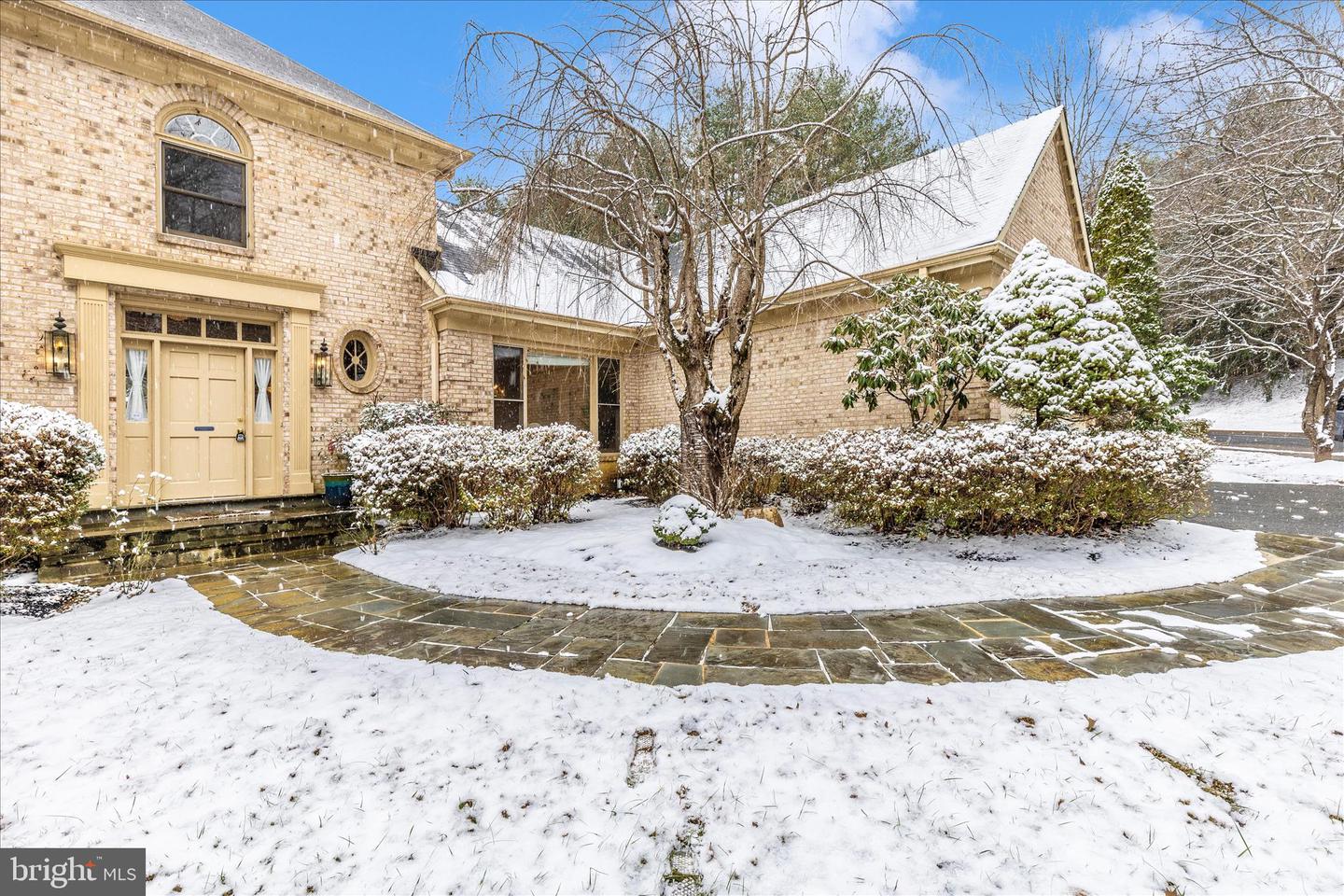 Potomac, Maryland, 20854, United States, 4 Bedrooms Bedrooms, ,5 BathroomsBathrooms,Residential,Active,2002617