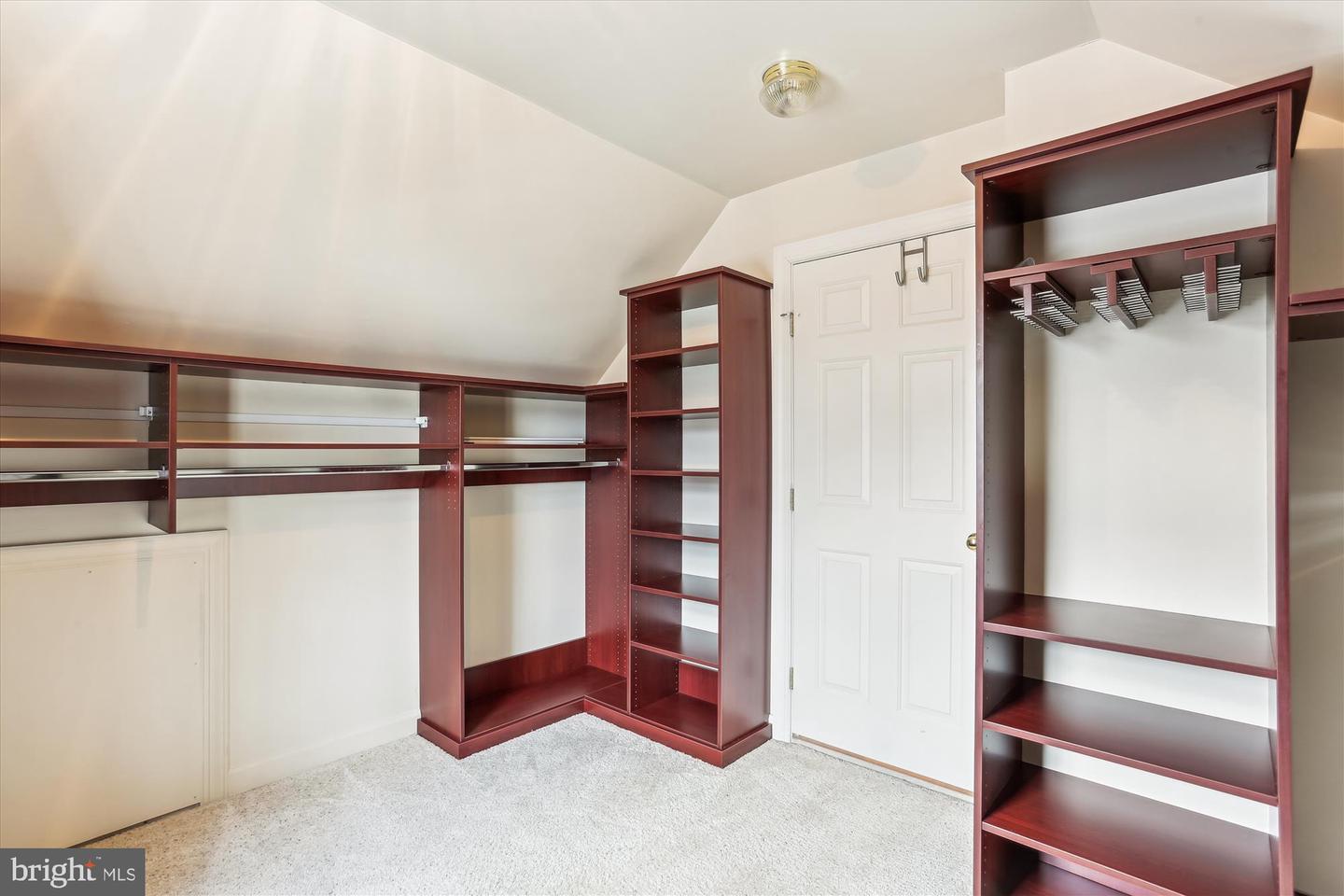 Frederick, Maryland, 21704, United States, 6 Bedrooms Bedrooms, ,4 BathroomsBathrooms,Residential,Active,1884907