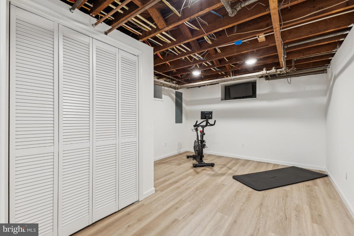 Arlington, Virginia, 22203, United States, 3 Bedrooms Bedrooms, ,3 BathroomsBathrooms,Residential,Active,2007962