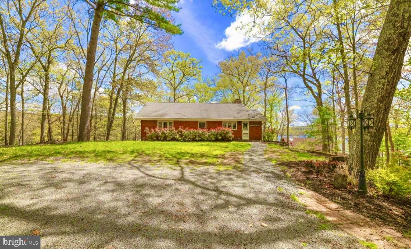 Lakeville, Pennsylvania, 18438, United States, 4 Bedrooms Bedrooms, ,2 BathroomsBathrooms,Residential,Active,2007650