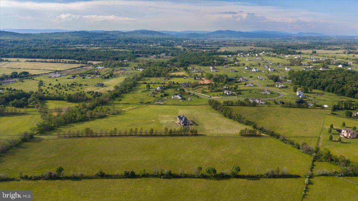Leesburg, Virginia, 20176, United States, 4 Bedrooms Bedrooms, ,7 BathroomsBathrooms,Residential,Active,2045788