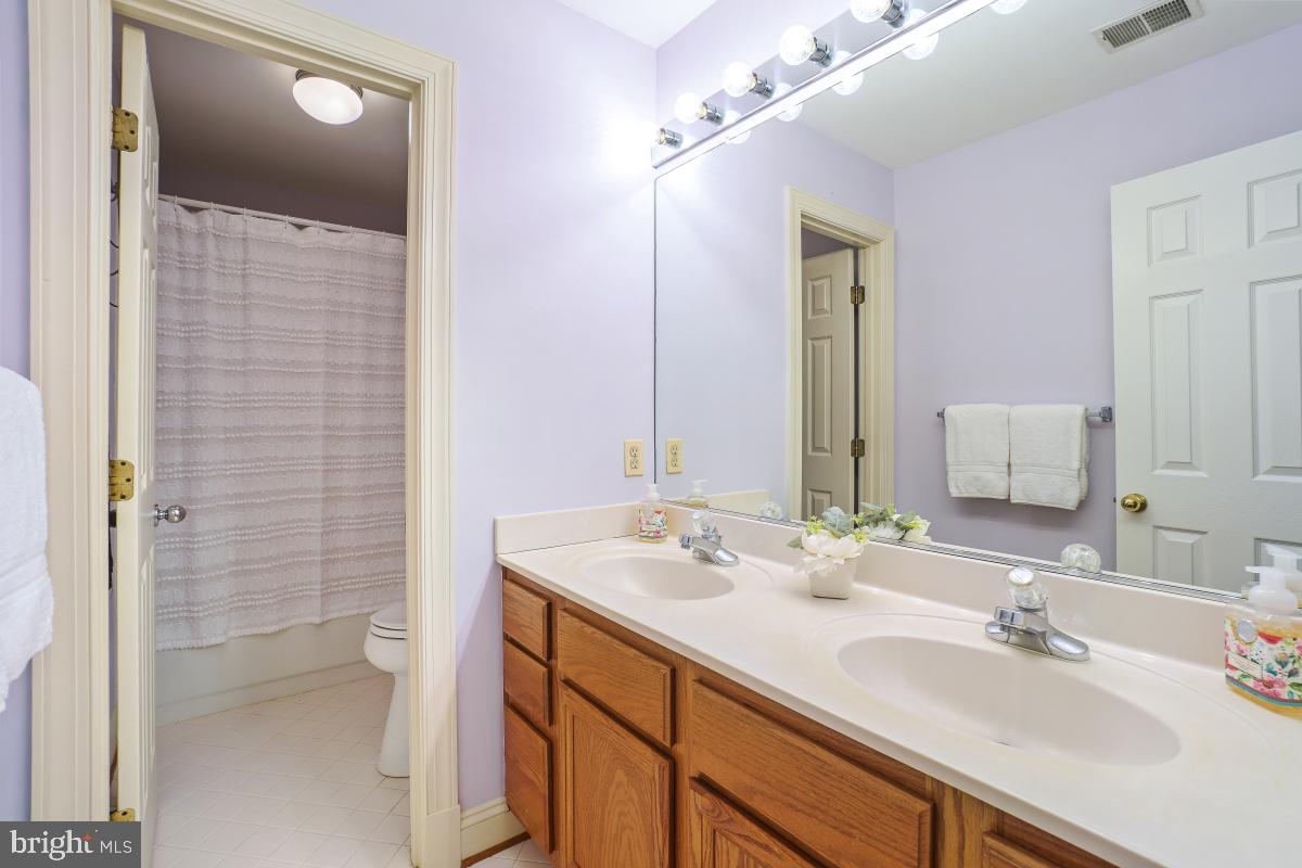 Columbia, Maryland, 21044, United States, 4 Bedrooms Bedrooms, ,3 BathroomsBathrooms,Residential,Active,1913962