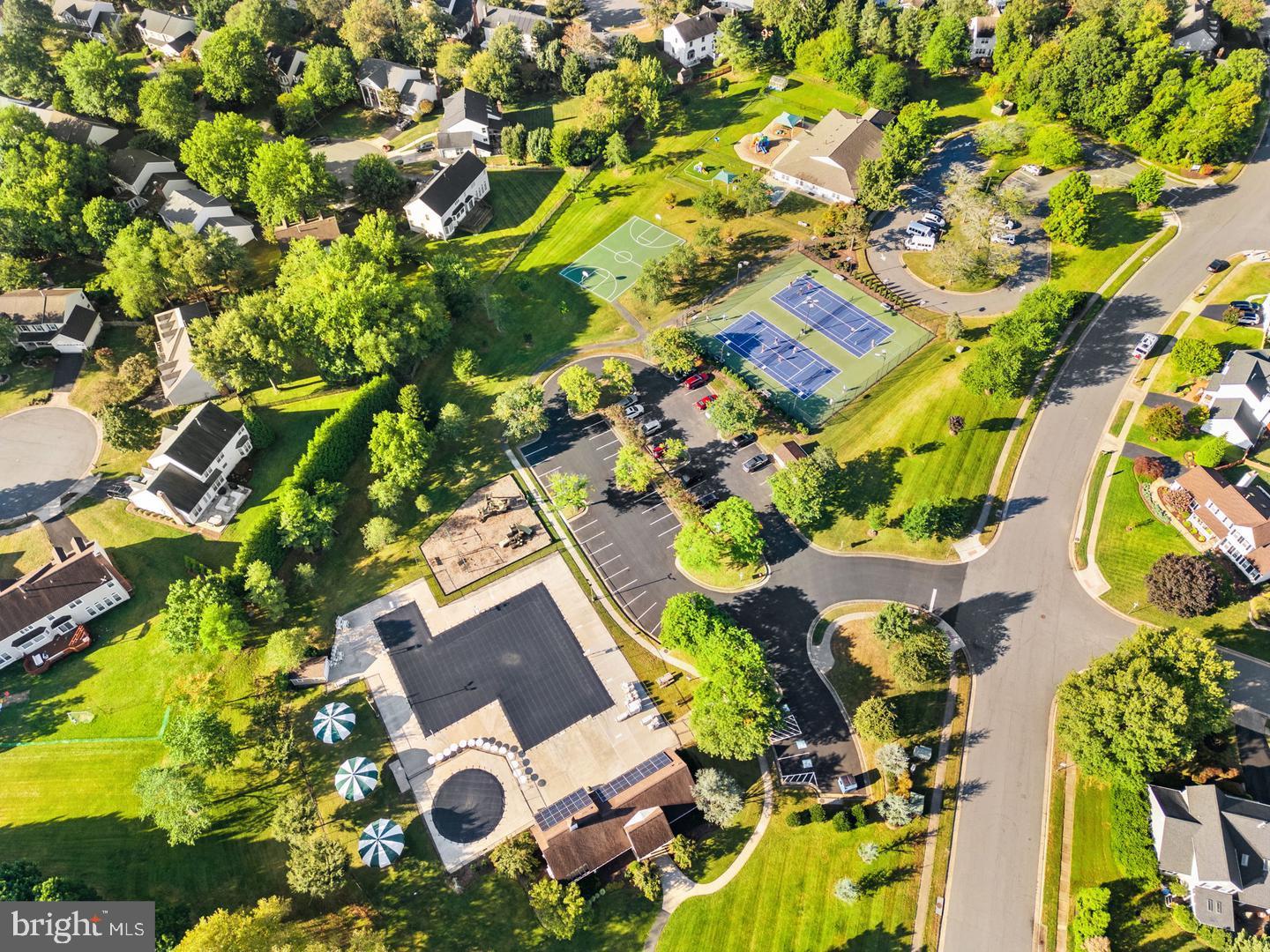 Ashburn, Virginia, 20147, United States, 5 Bedrooms Bedrooms, ,4 BathroomsBathrooms,Residential,Active,1988483