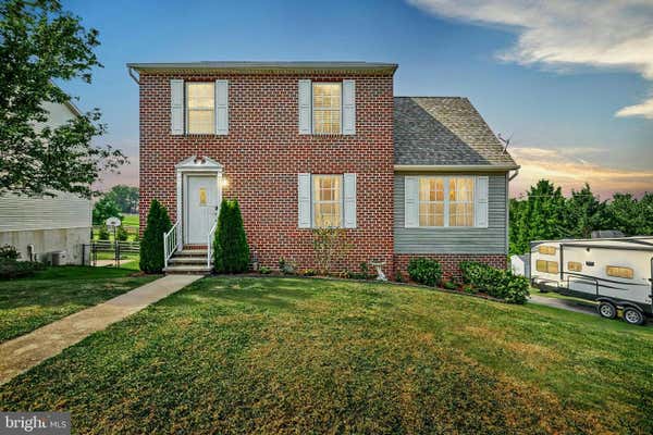 25 VAN ZANDT WAY, WINDSOR, PA 17366 - Image 1