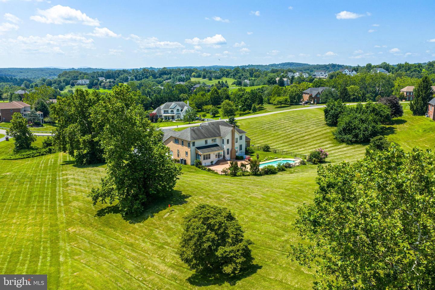 Leesburg, Virginia, 20175, United States, 4 Bedrooms Bedrooms, ,5 BathroomsBathrooms,Residential,Active,1894598