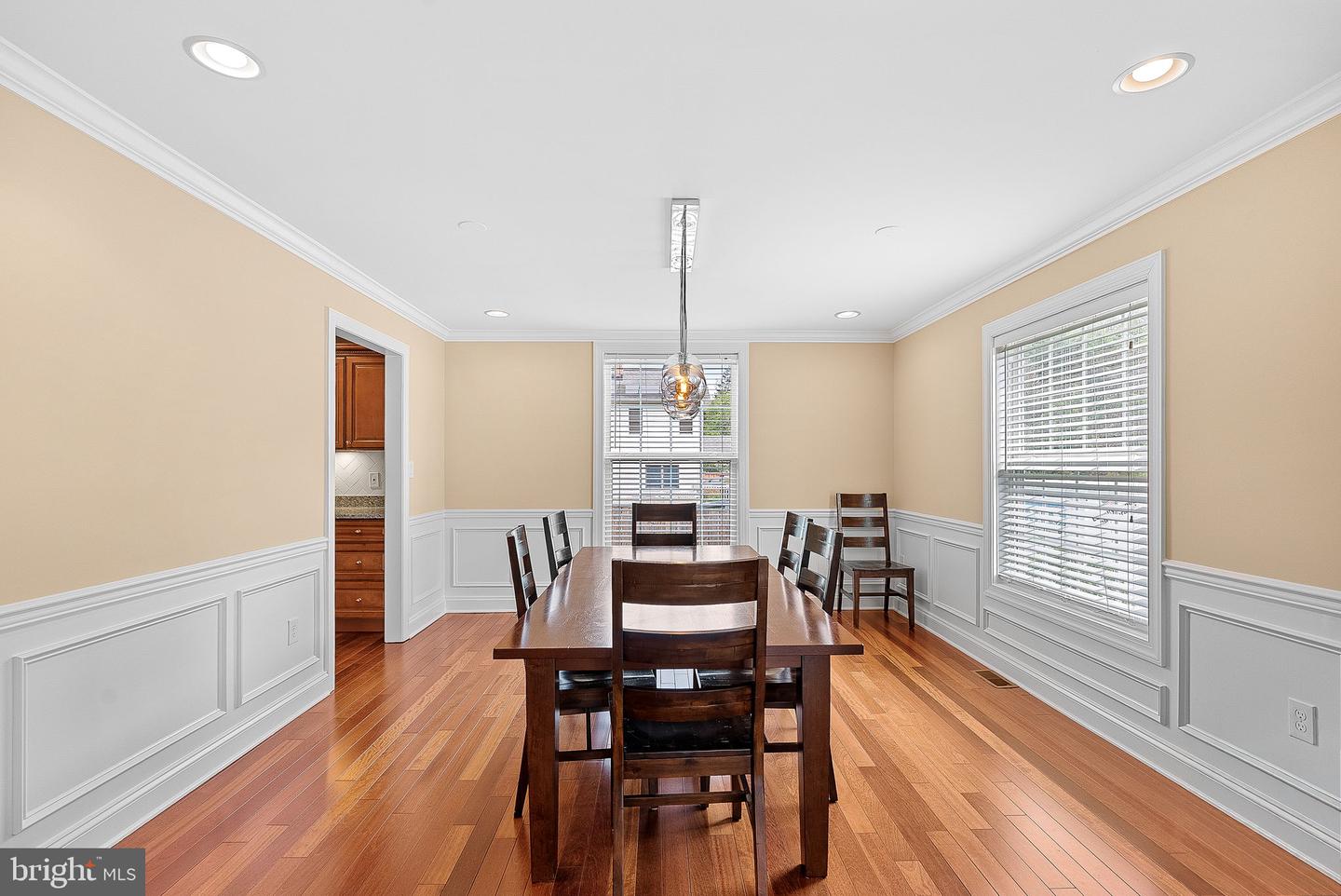 Annandale, Virginia, 22003, United States, 4 Bedrooms Bedrooms, ,4 BathroomsBathrooms,Residential,Active,2044601