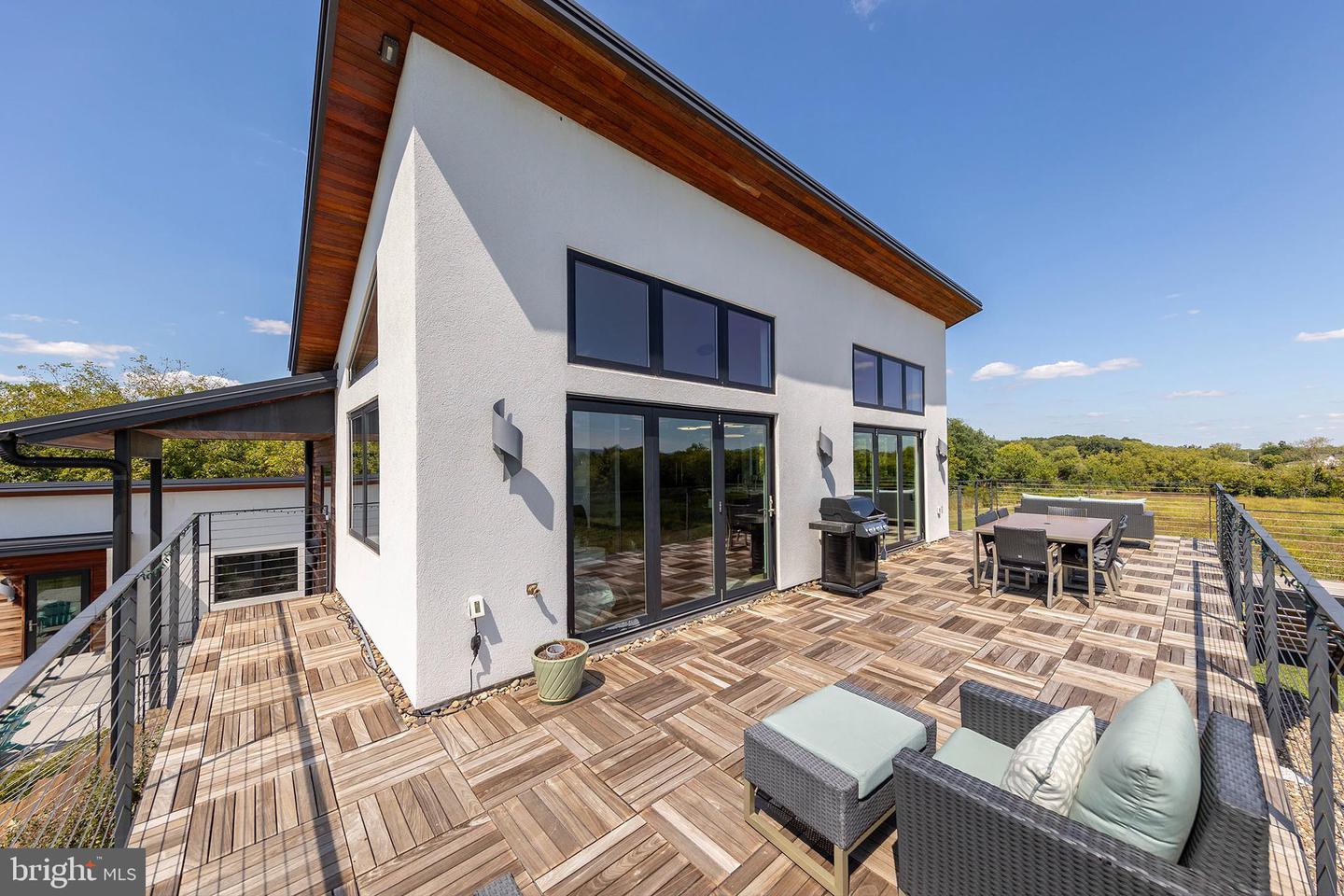 Berryville, Virginia, 22611, United States, 4 Bedrooms Bedrooms, ,4 BathroomsBathrooms,Residential,Active,1945547