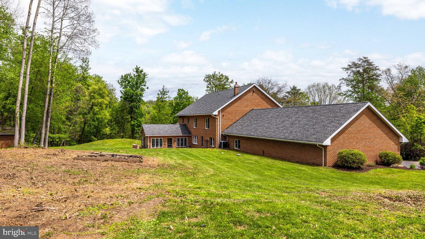 Bloomsburg, Pennsylvania, 17815, United States, 4 Bedrooms Bedrooms, ,4 BathroomsBathrooms,Residential,Active,2045762