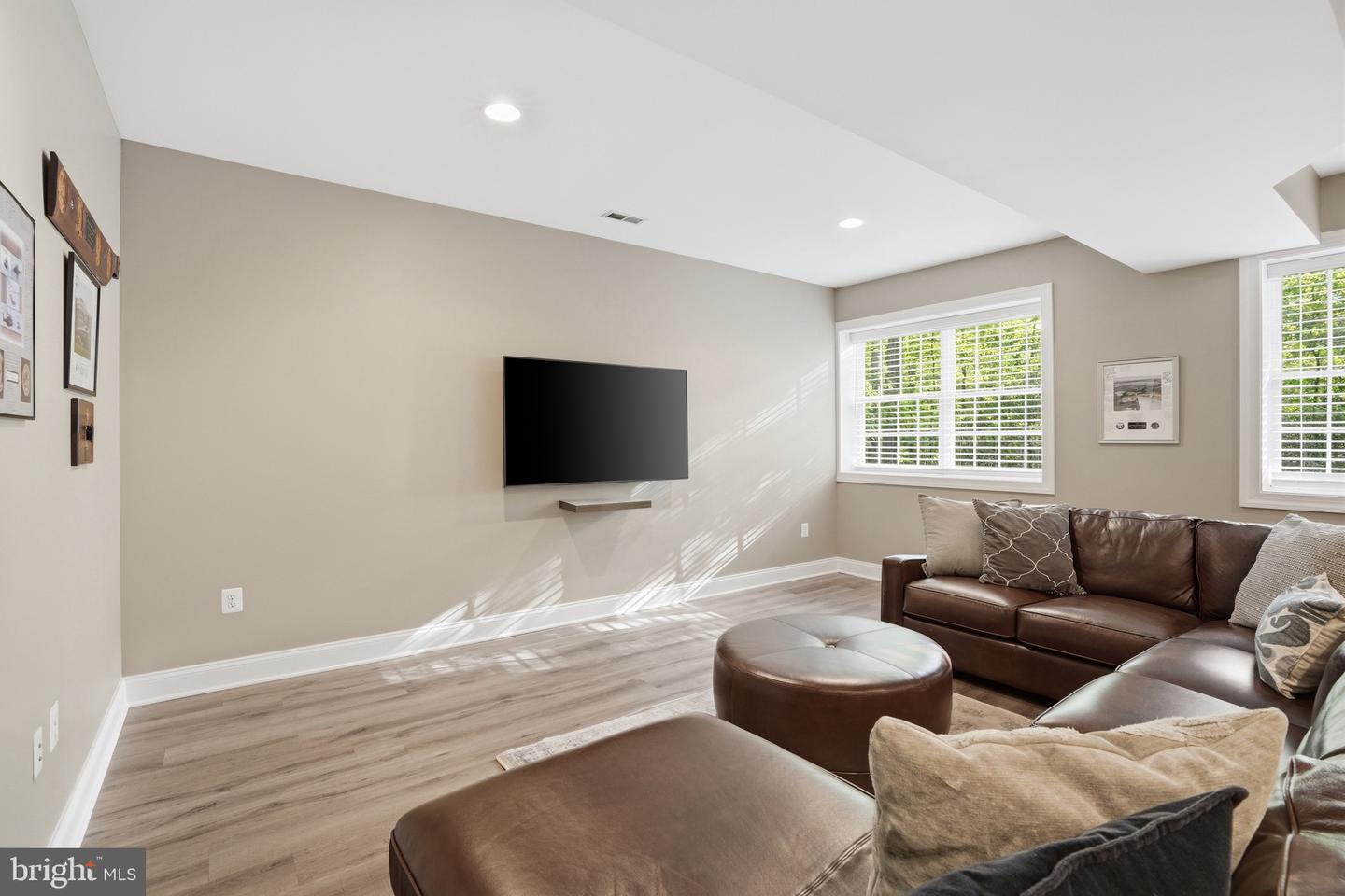 Great Falls, Virginia, 22066, United States, 5 Bedrooms Bedrooms, ,7 BathroomsBathrooms,Residential,Active,2044999