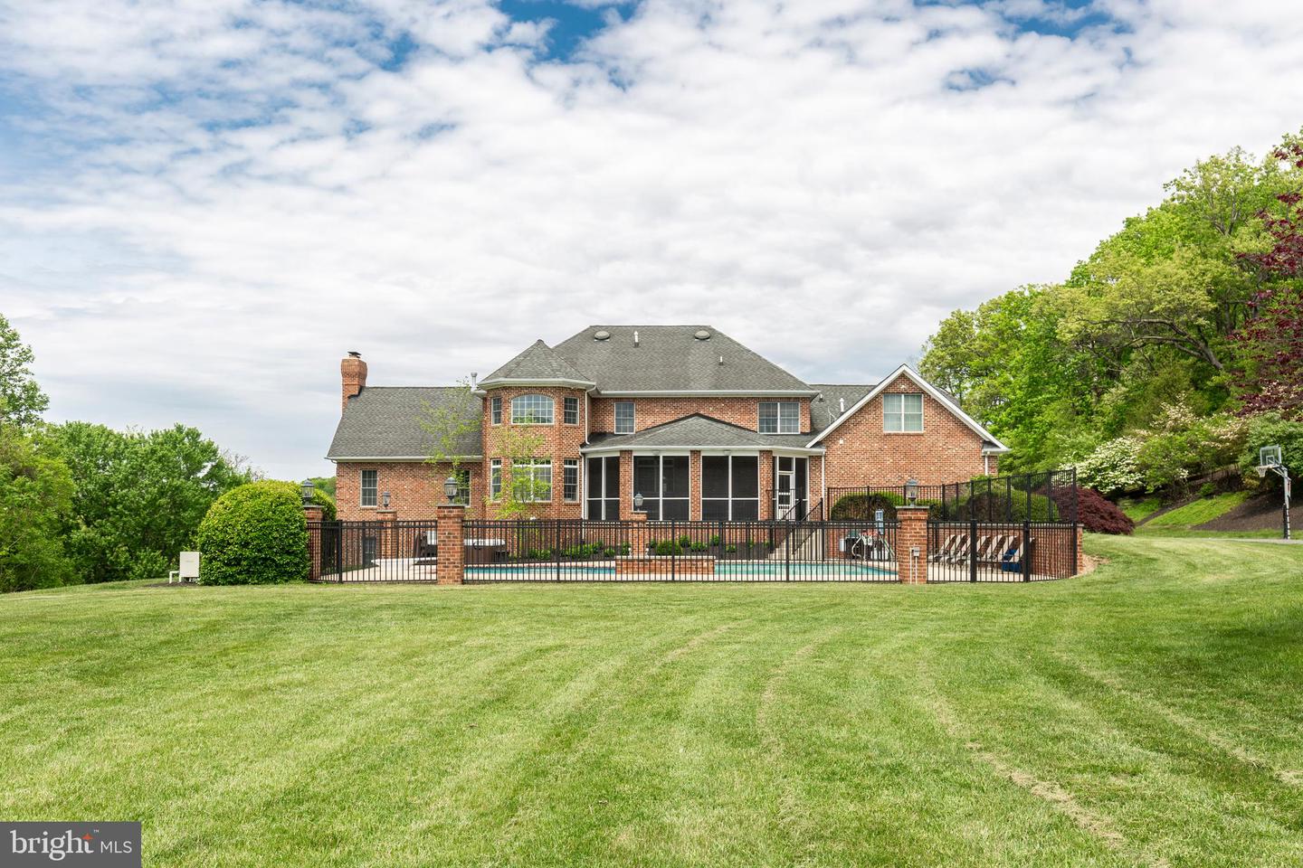 New Windsor, Maryland, 21776, United States, ,5 BathroomsBathrooms,Residential,Active,1829926