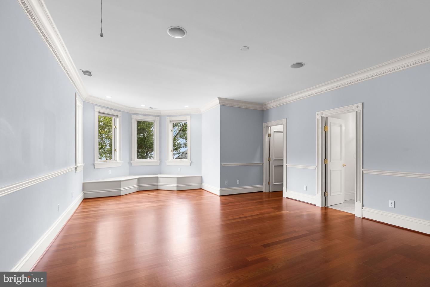 Lorton, Virginia, 22079, United States, 6 Bedrooms Bedrooms, ,8 BathroomsBathrooms,Residential,Active,1933878