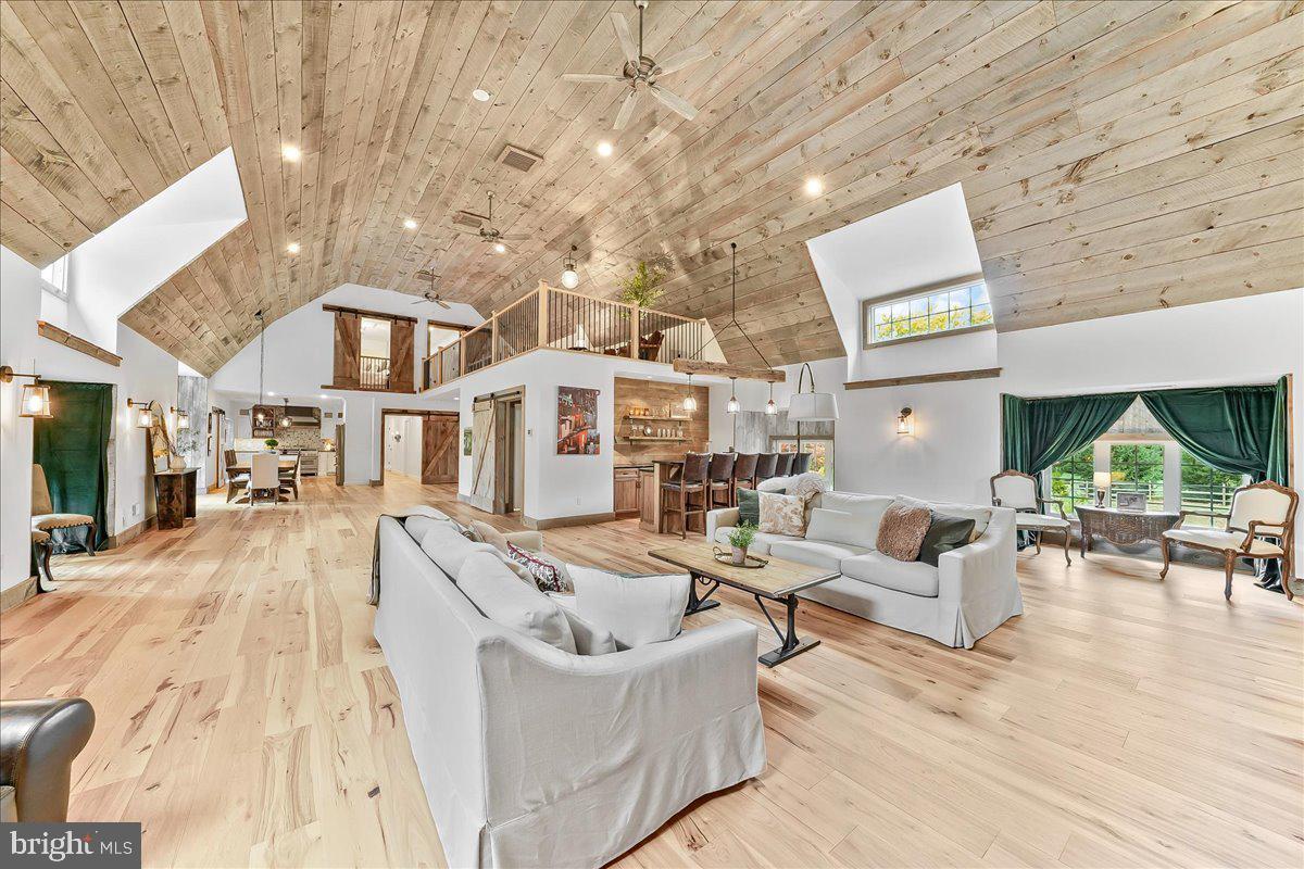 Wilmington, Delaware, 19807, United States, 5 Bedrooms Bedrooms, ,6 BathroomsBathrooms,Residential,Active,1988434