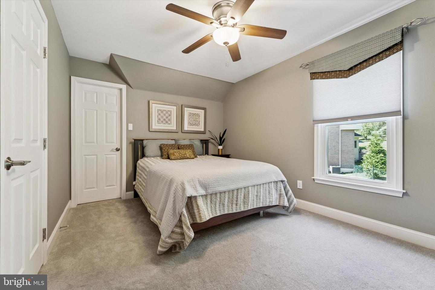 Broomall, Pennsylvania, 19008, United States, 4 Bedrooms Bedrooms, ,3 BathroomsBathrooms,Residential,Active,1934780