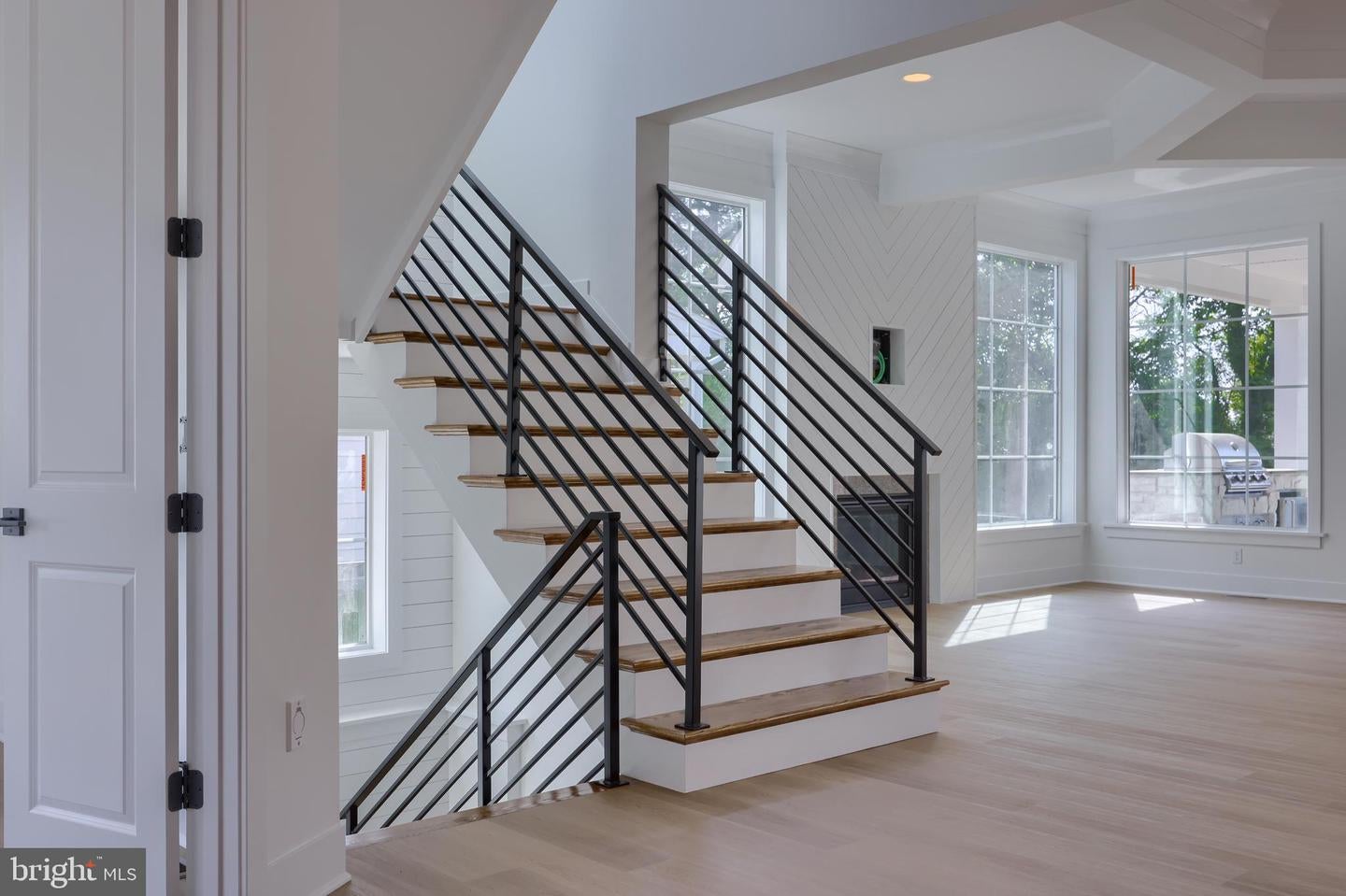 East Petersburg, Pennsylvania, 17520, United States, 4 Bedrooms Bedrooms, ,5 BathroomsBathrooms,Residential,Active,1702111