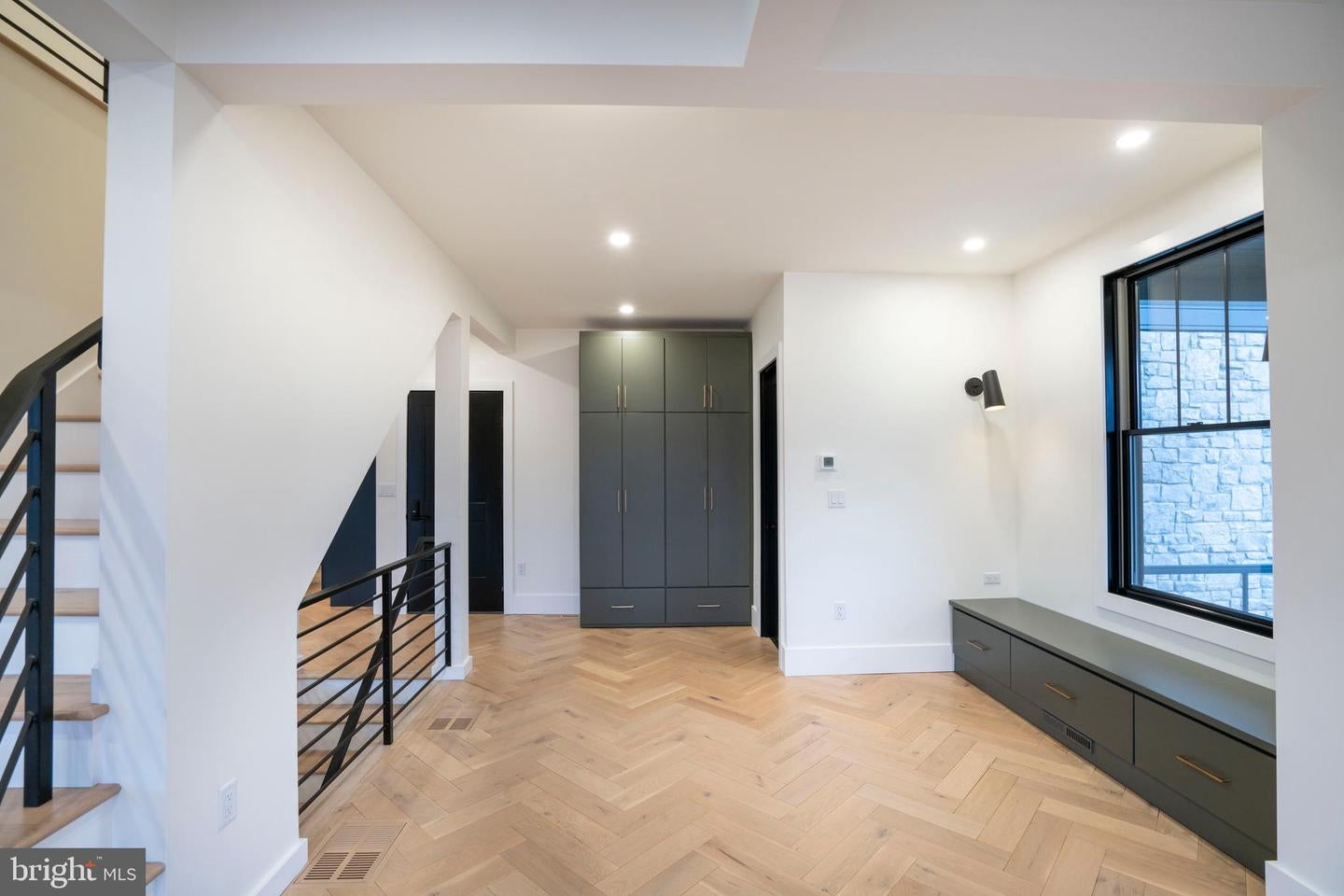 State College, Pennsylvania, 16801, United States, 5 Bedrooms Bedrooms, ,5 BathroomsBathrooms,Residential,Active,2010175