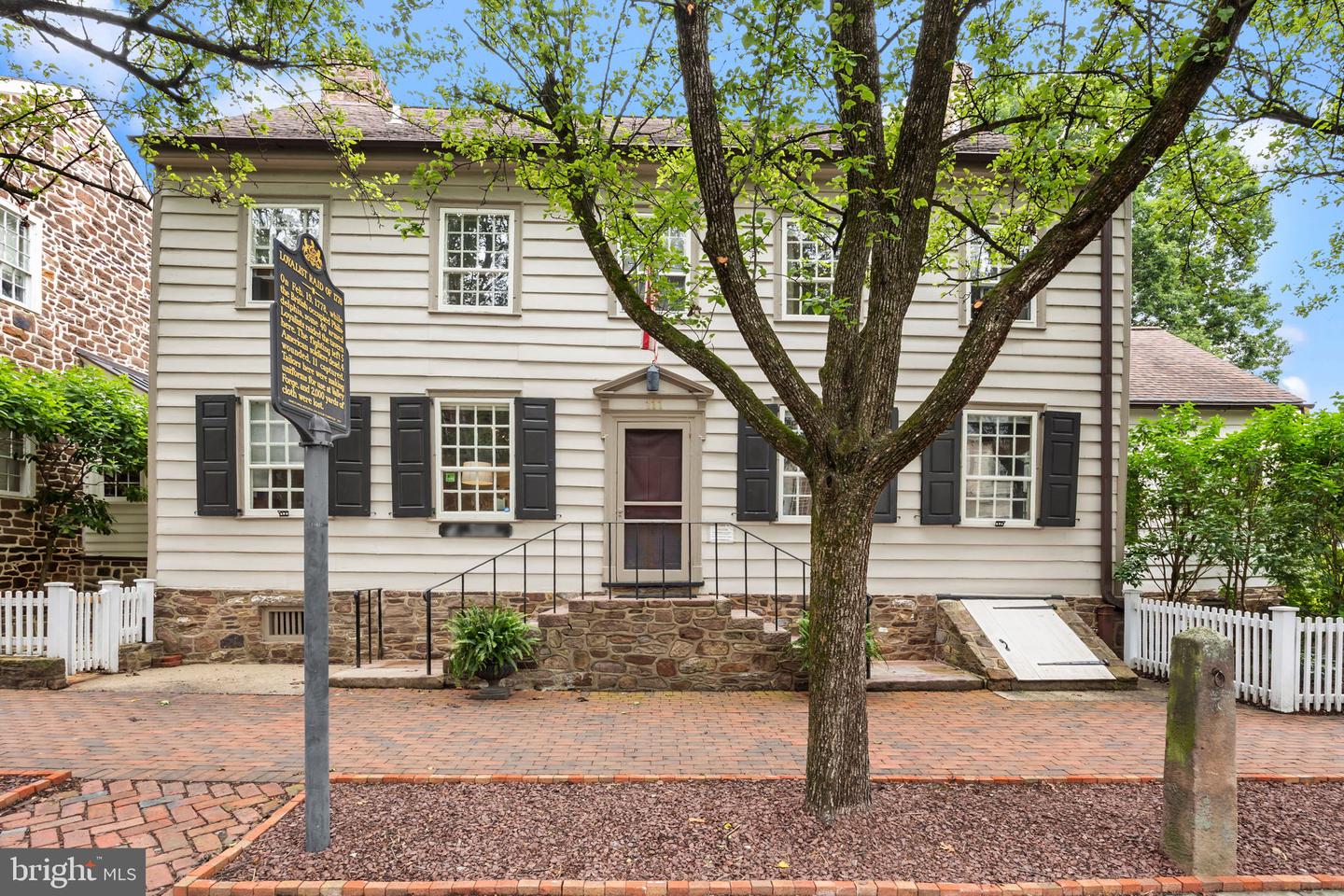 Newtown, Pennsylvania, 18940, United States, 4 Bedrooms Bedrooms, ,4 BathroomsBathrooms,Residential,Contingent,2006776