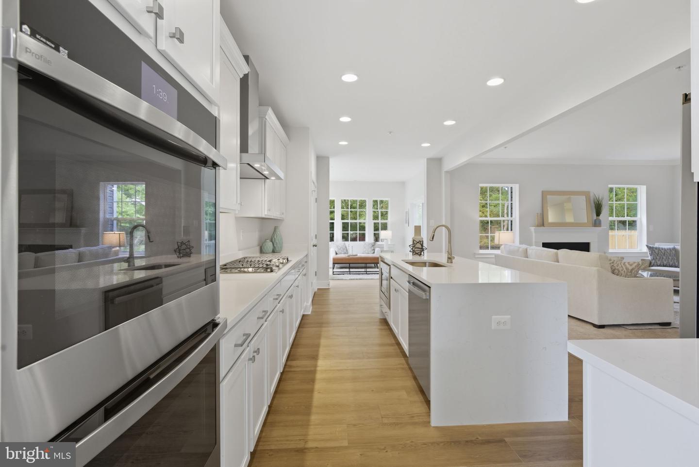 Washington Grove, Maryland, 20880, United States, 4 Bedrooms Bedrooms, ,4 BathroomsBathrooms,Residential,Active,1967308