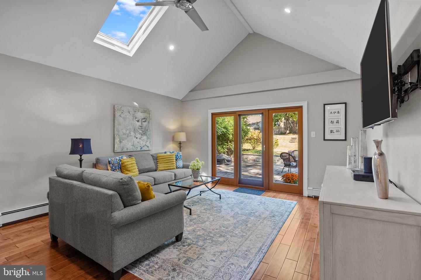 Newtown, Pennsylvania, 18940, United States, 5 Bedrooms Bedrooms, ,3 BathroomsBathrooms,Residential,Active,2011886