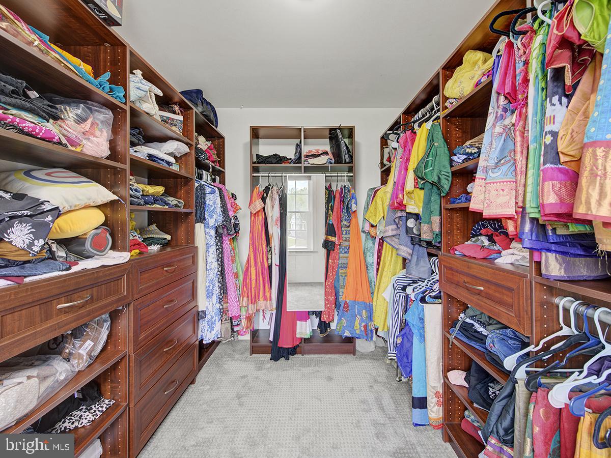 Monmouth Junction, New Jersey, 08852, United States, 5 Bedrooms Bedrooms, ,6 BathroomsBathrooms,Residential,Active,1820314