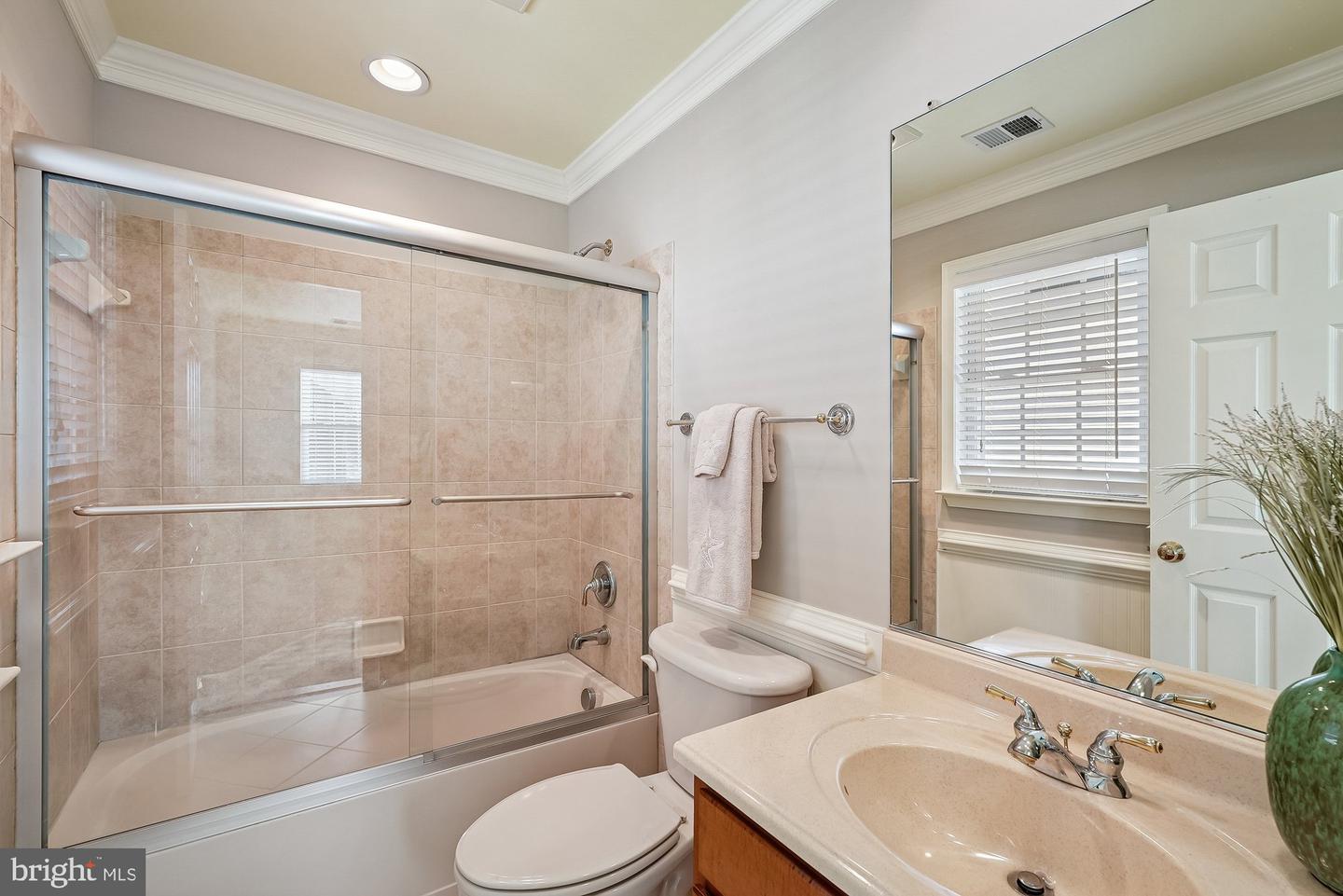 Chantilly, Virginia, 20152, United States, 4 Bedrooms Bedrooms, ,5 BathroomsBathrooms,Residential,Active,2015820