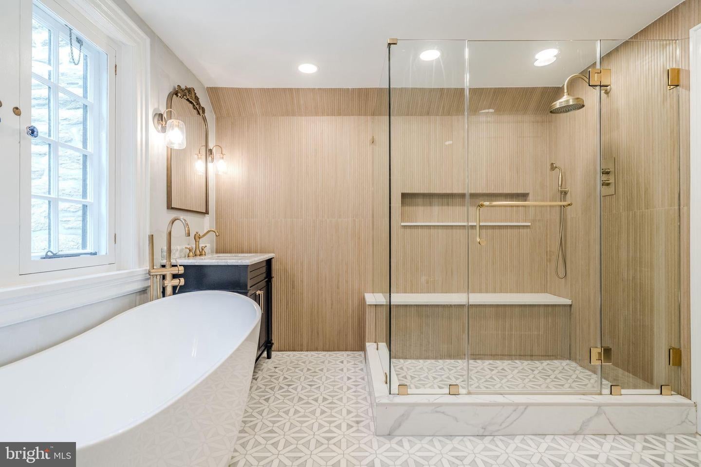 Wayne, Pennsylvania, 19087, United States, 4 Bedrooms Bedrooms, ,5 BathroomsBathrooms,Residential,Active,2003551