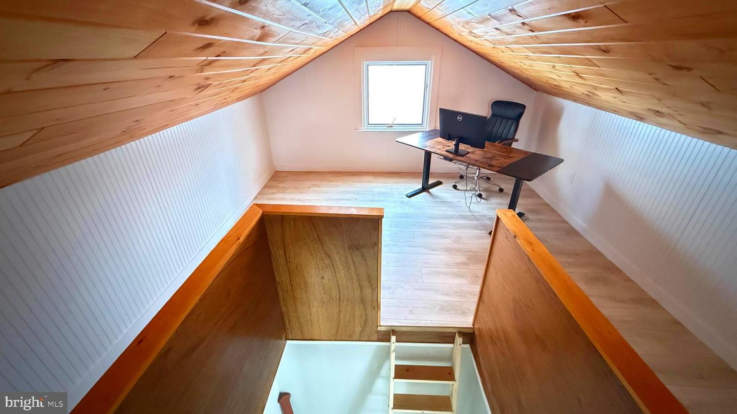 Lakeville, Pennsylvania, 18438, United States, 4 Bedrooms Bedrooms, ,2 BathroomsBathrooms,Residential,Active,2007650