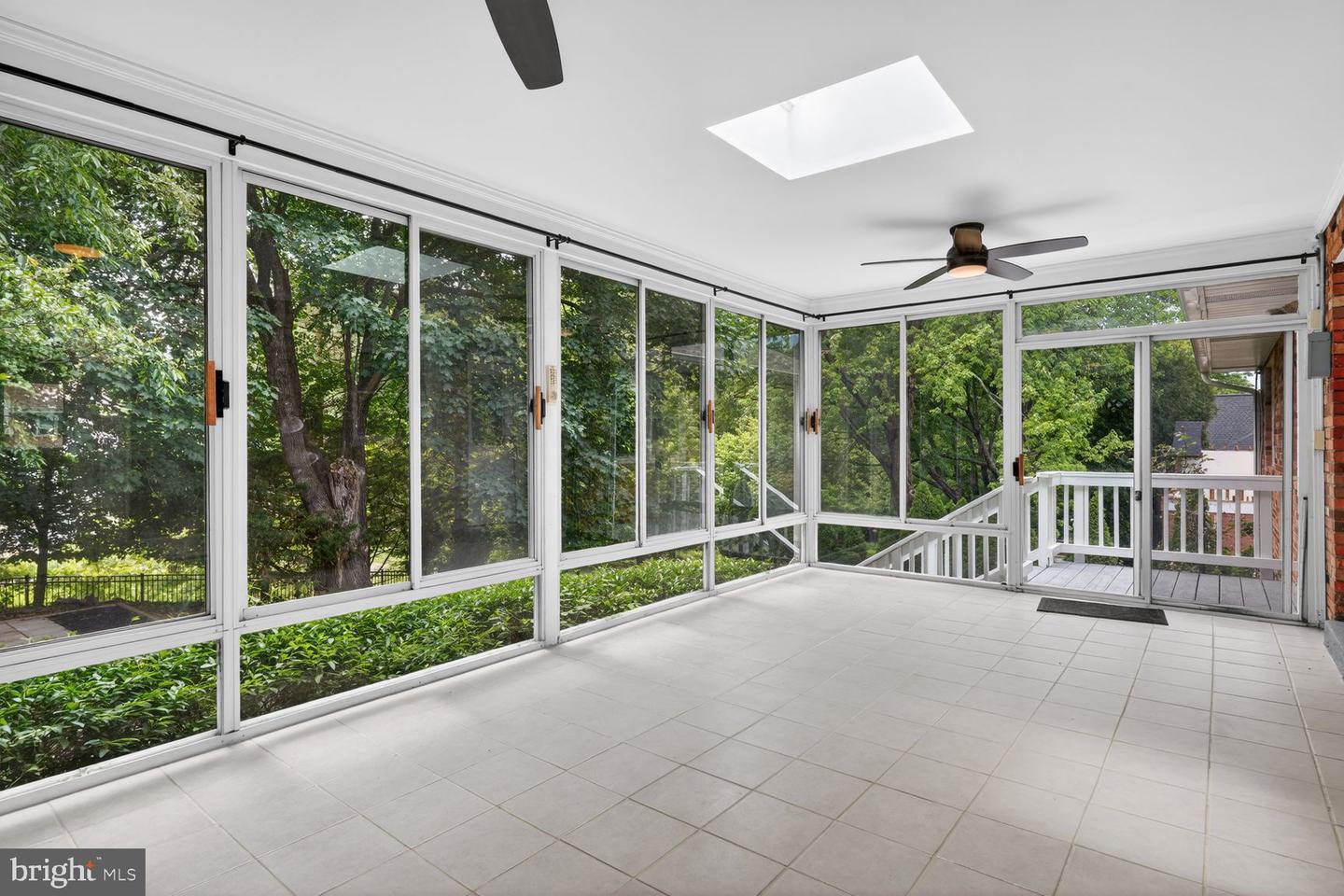 Falls Church, Virginia, 22043, United States, 4 Bedrooms Bedrooms, ,3 BathroomsBathrooms,Residential,Active,2045048
