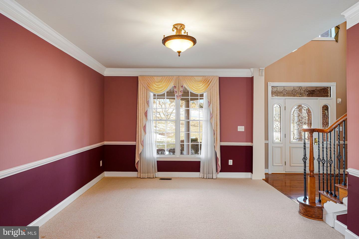 Leesburg, Virginia, 20175, United States, 5 Bedrooms Bedrooms, ,5 BathroomsBathrooms,Residential,Active,2021689